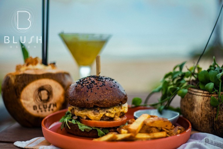 Blush Beach Club - Hội An