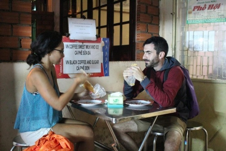 Bánh mỳ Madam Khanh - Hội An