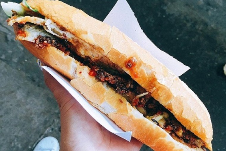 Bánh mỳ Madam Khanh - Hội An