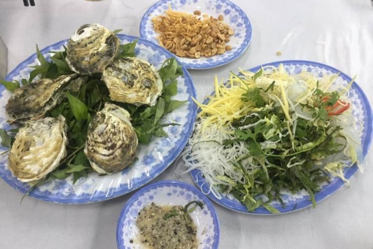 Nhà hàng tàu Hoa Hoa - Quy Nhơn