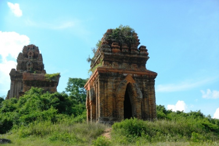 Tháp Chăm Bánh Ít - Quy Nhơn