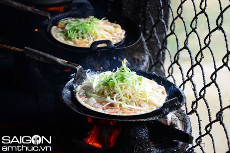 Bánh Xèo Cô Năm - Quy Nhơn