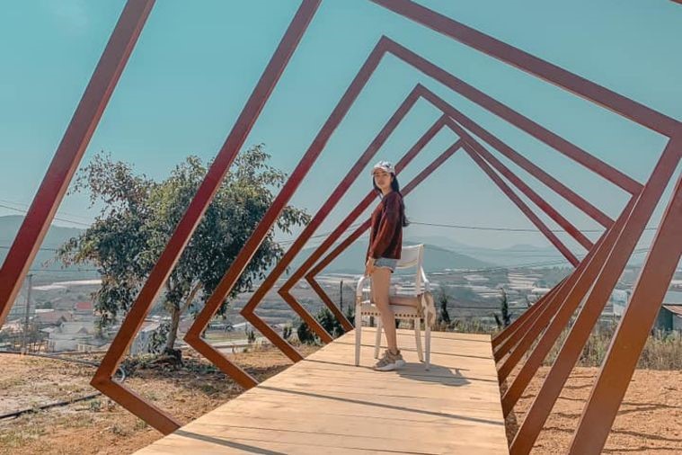 Bắc Thang Lên Hỏi Ông Trời - Đà Lạt