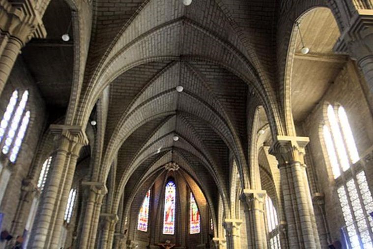 Nhà Thờ Đá - Nha Trang