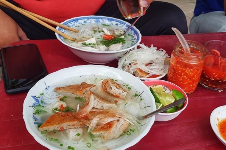 Bánh Canh Bà Thừa - Nha Trang