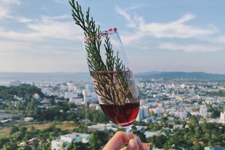 Chuồn Chuồn Sky Bar - Phú Quốc