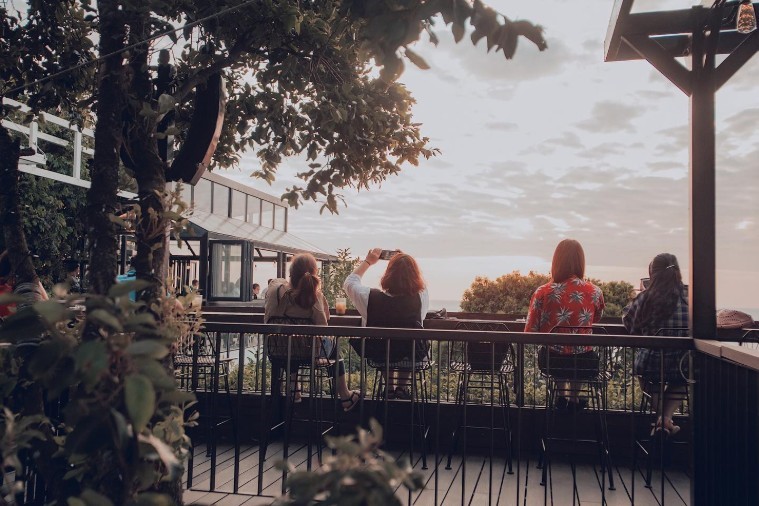 Chuồn Chuồn Sky Bar - Phú Quốc