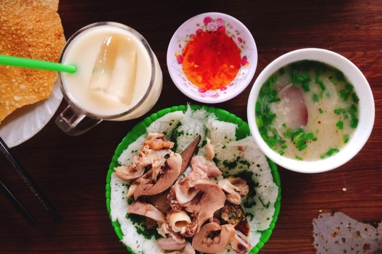 Quán Yến - bánh hỏi lòng heo  - Phú Yên