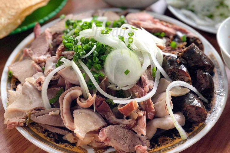 Quán Yến - bánh hỏi lòng heo  - Phú Yên