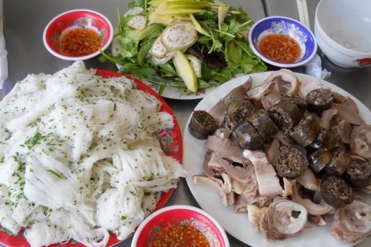 Quán Yến - bánh hỏi lòng heo  - Phú Yên