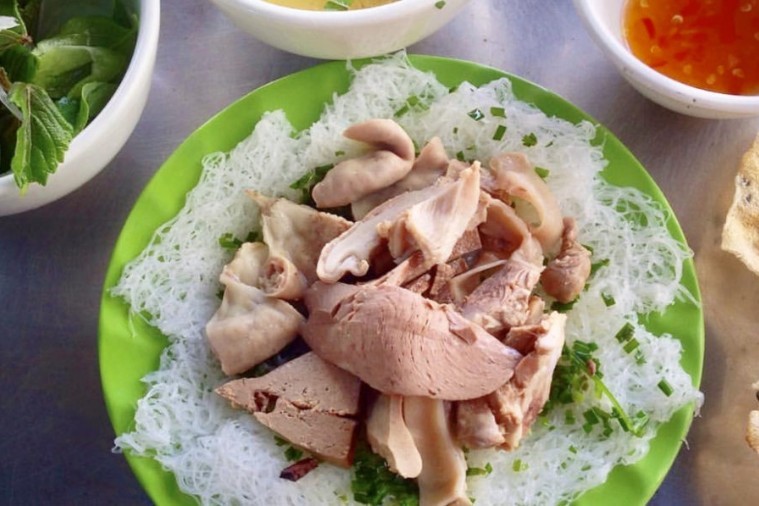 Quán Yến - bánh hỏi lòng heo  - Phú Yên