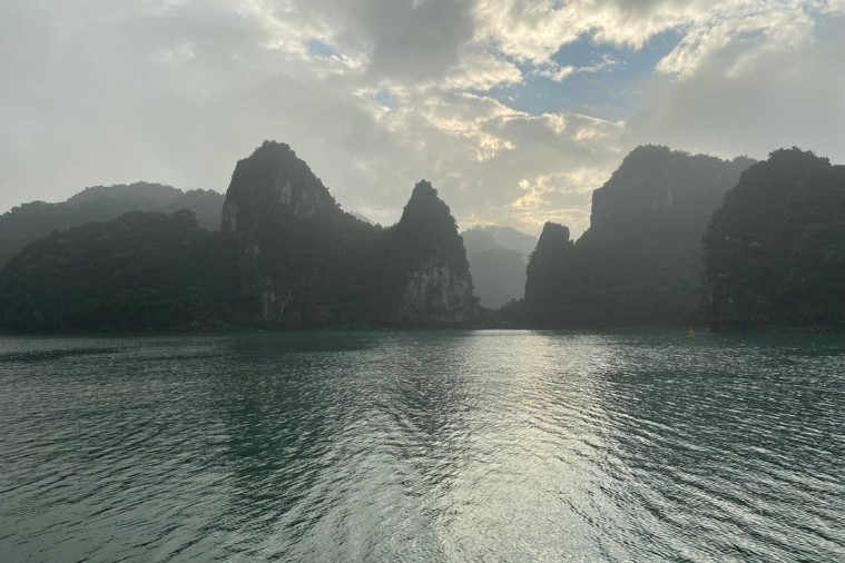 Vịnh Bái Tử Long - Hạ Long