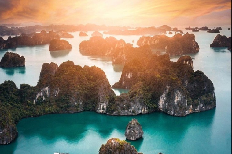 Vịnh Bái Tử Long - Hạ Long