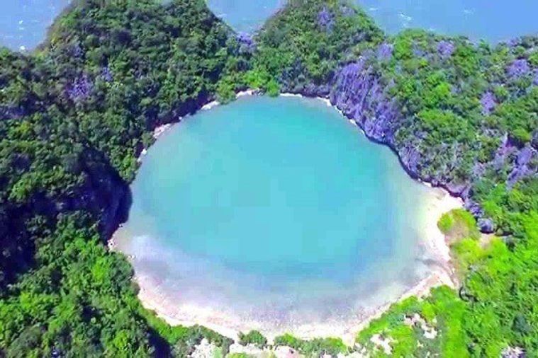 Đảo Mắt Rồng - Hạ Long