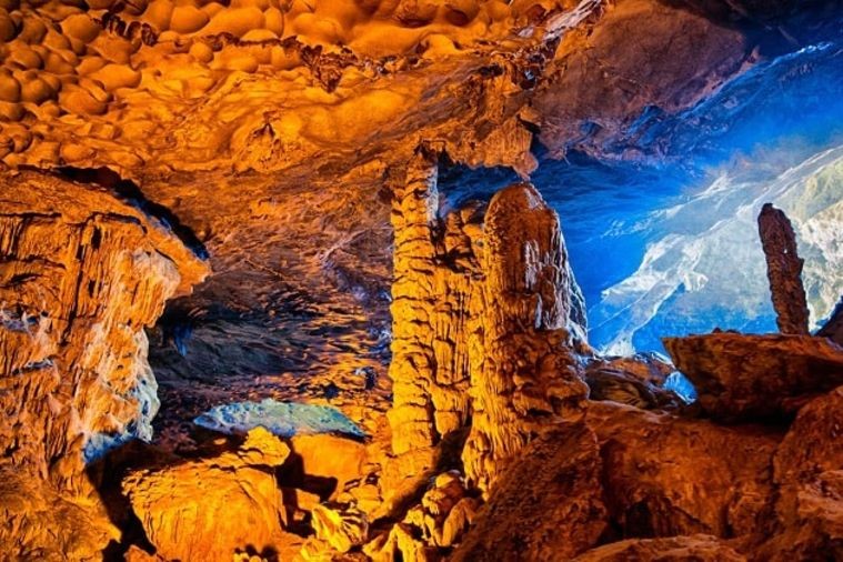 Hang Sửng Sốt - Hạ Long