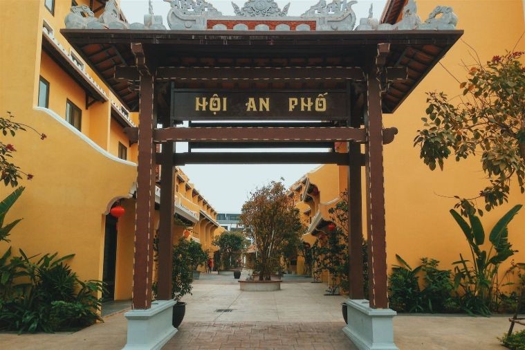 Phố Cổ Bãi Cháy Hạ Long - Hạ Long