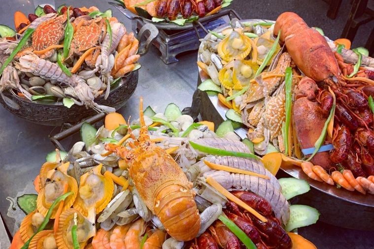 Chợ đêm Hạ Long Marine - Hạ Long