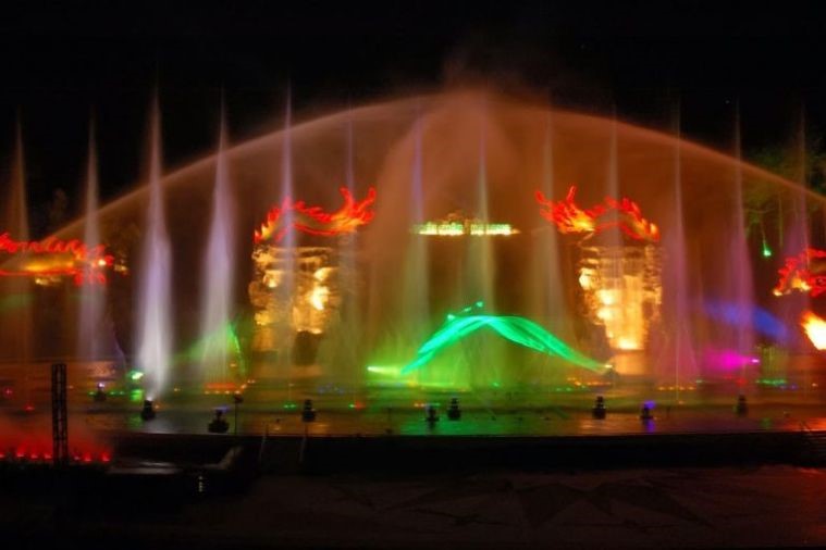 Bán đảo Tuần Châu - Hạ Long