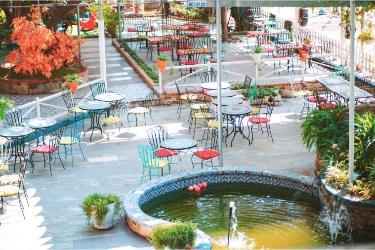 Old Town Cafe - Hạ Long