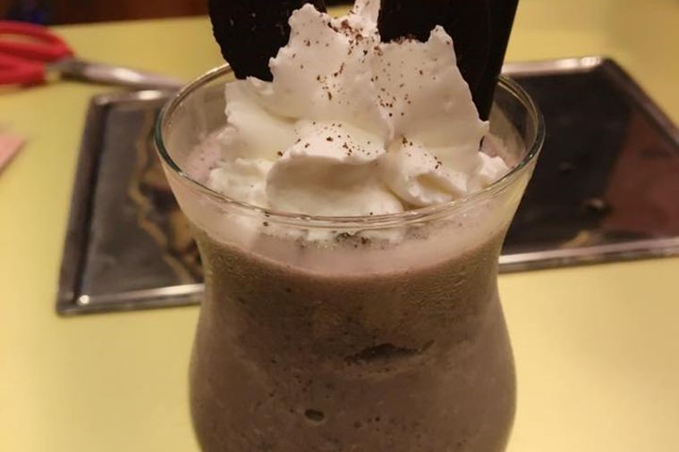 Wander Station – Cake & Coffee - Hạ Long