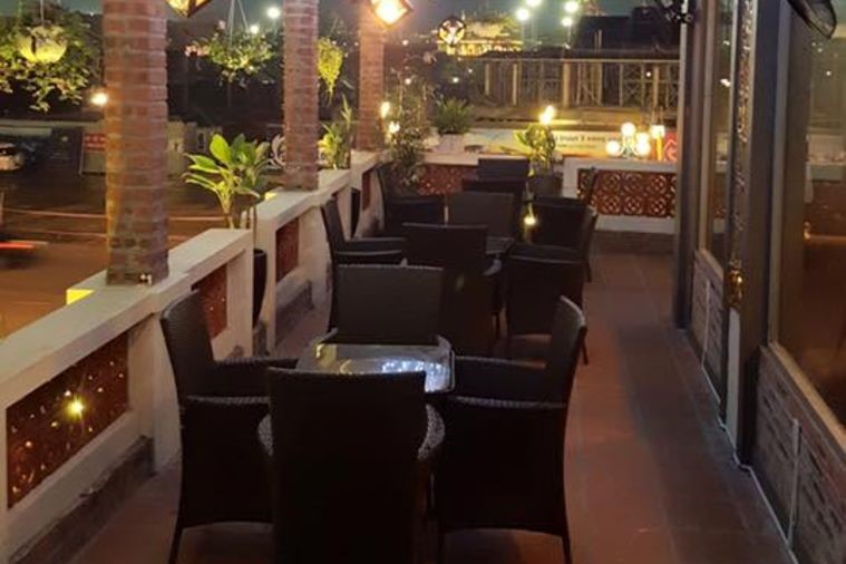 Wander Station – Cake & Coffee - Hạ Long