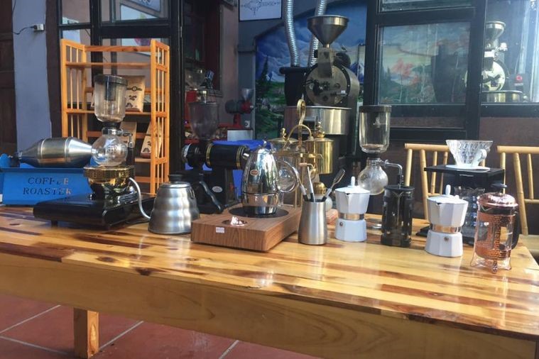 Wander Station – Cake & Coffee - Hạ Long