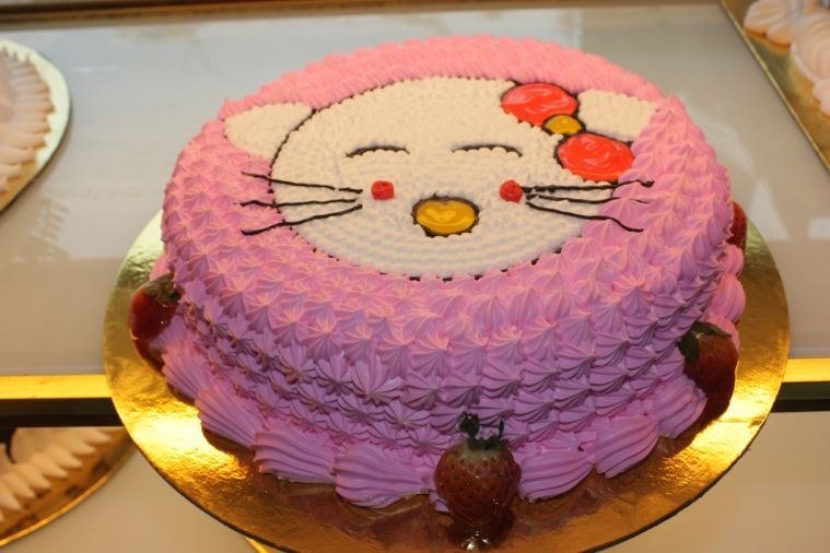 Dung Anh Coffee & Bakery - Hạ Long