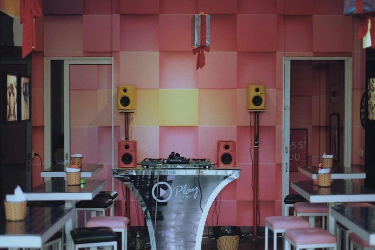 Play Pub - Hạ Long