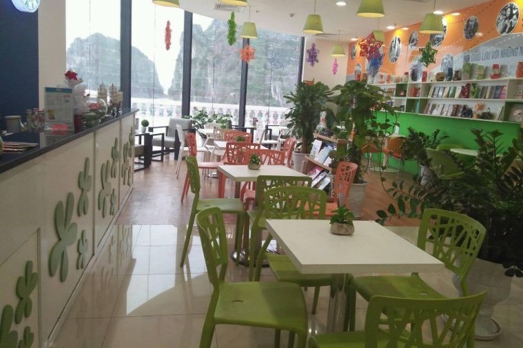 Book Cafe Phương Nam - Hạ Long