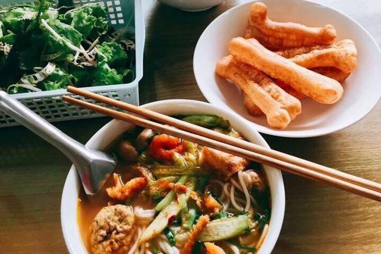 Ngự Uyển - Bún Cá Cay - Hạ Long