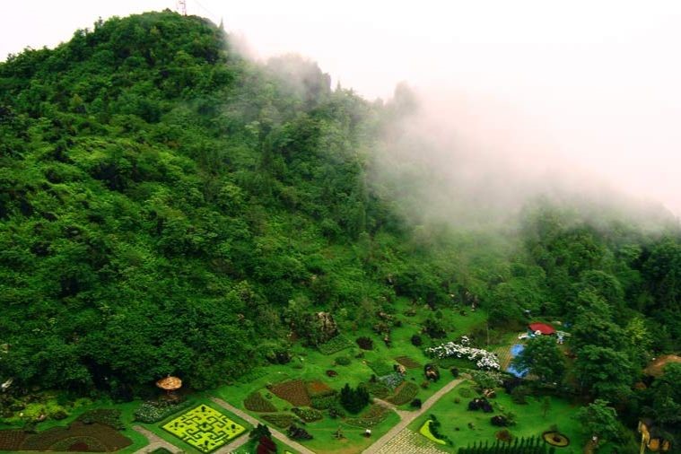 Núi Hàm Rồng - Sapa