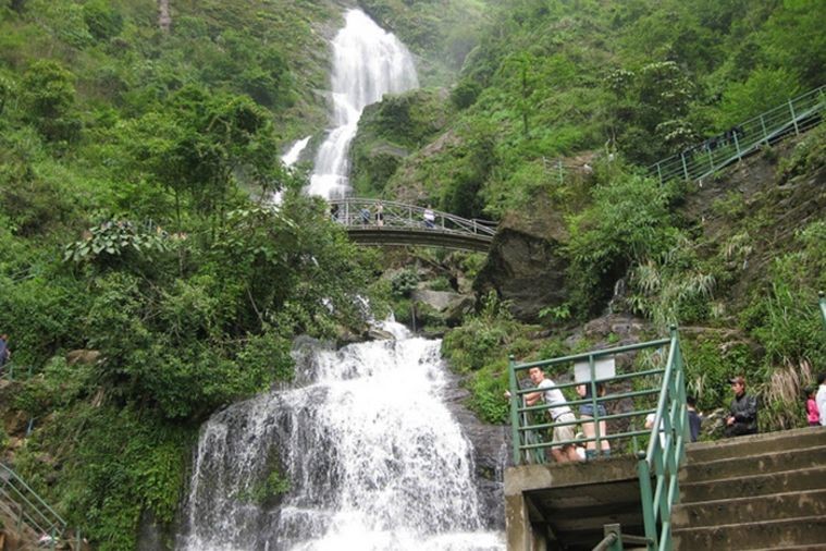 Khu du lịch Thác Bạc - Sapa