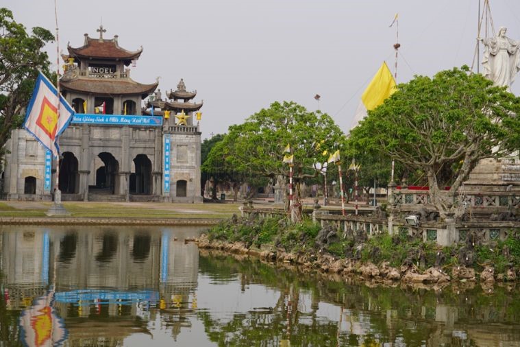 Nhà thờ Phát Diệm - Ninh Bình