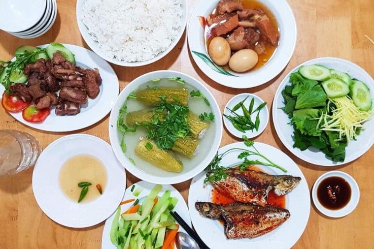 Tiệm Cơm Làng Văn - Phan Thiết