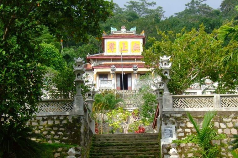 Chùa núi Tà Cú - Phan Thiết