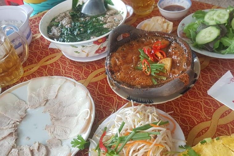 Cơm Bình Minh - Nha Trang