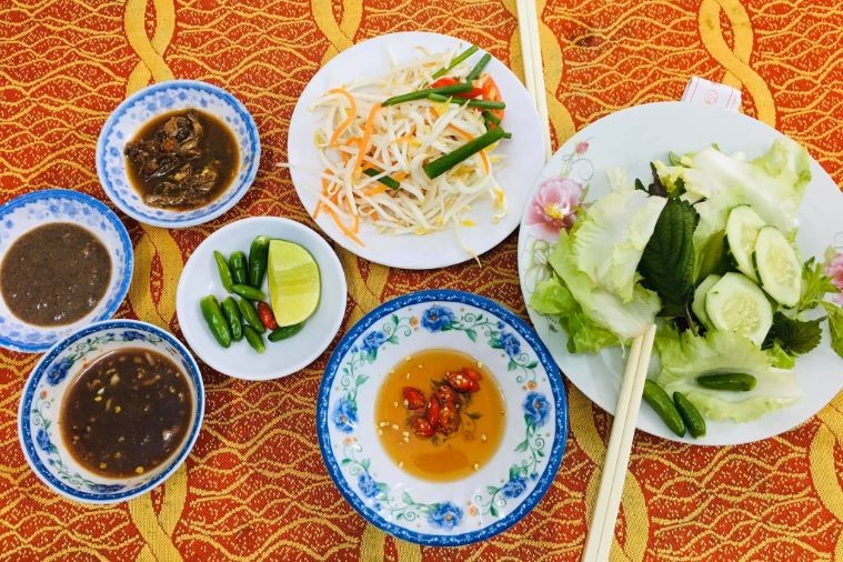 Cơm Bình Minh - Nha Trang