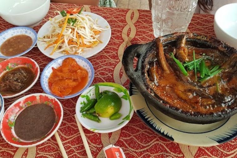 Cơm Bình Minh - Nha Trang