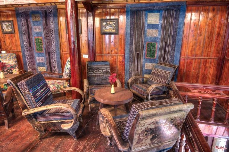 Wooden Pub - Sapa