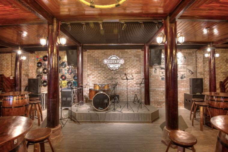 Wooden Pub - Sapa