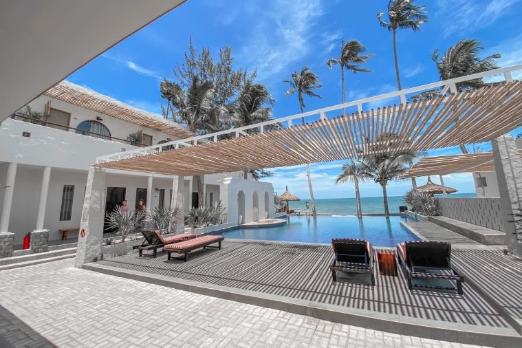 Chameleon Beach Bar - Phan Thiết