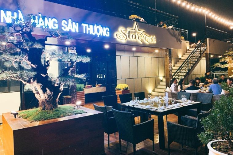 Nhà hàng sân thượng STAR TÚT - Phú Yên
