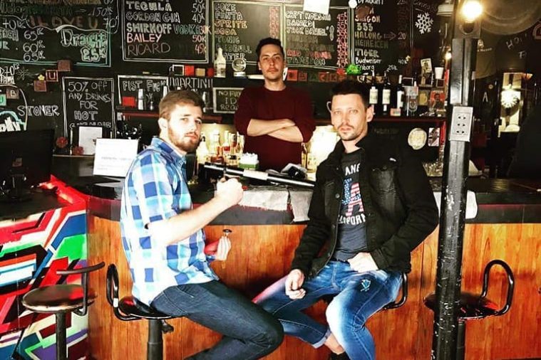 Halong Bay View Pub - Hạ Long