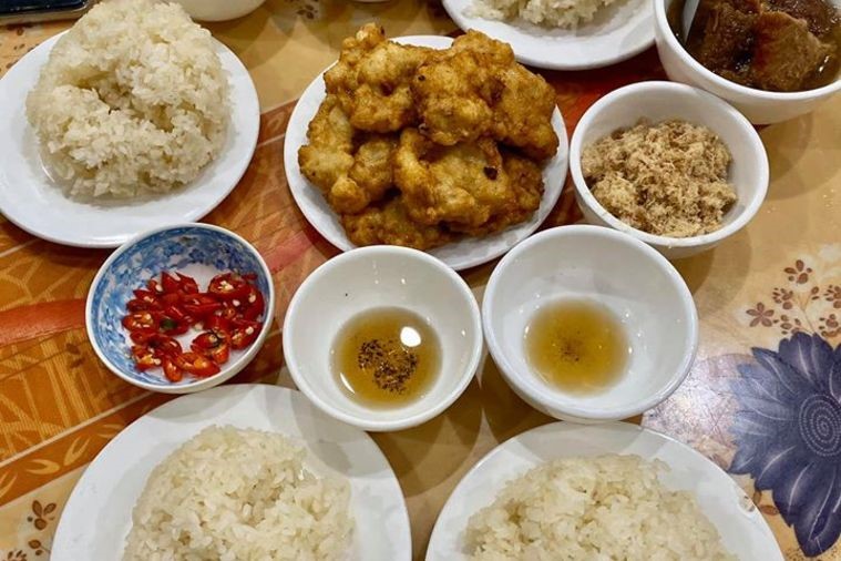 Xôi chả mực Bà Béo Minh Hòa - Hạ Long