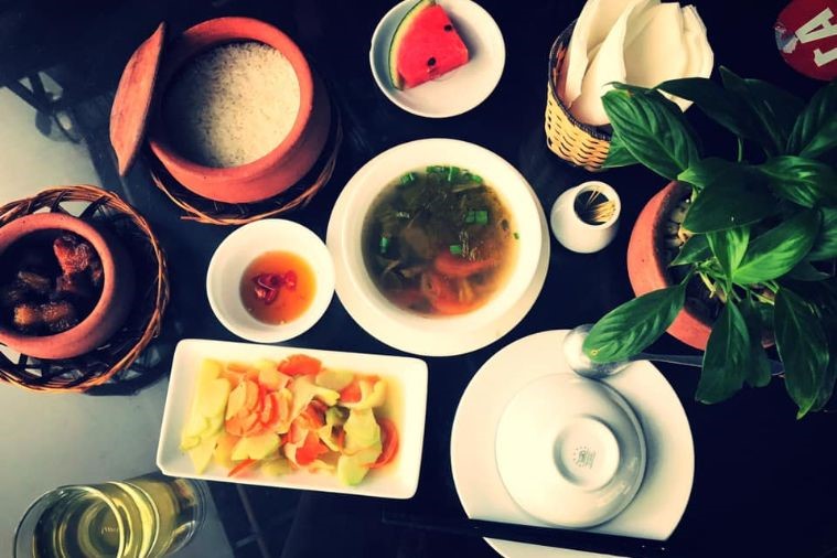 Tnk's House - Hạ Long