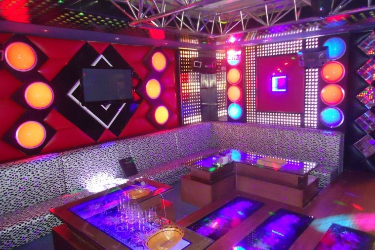 Karaoke Diamond Club - Hạ Long