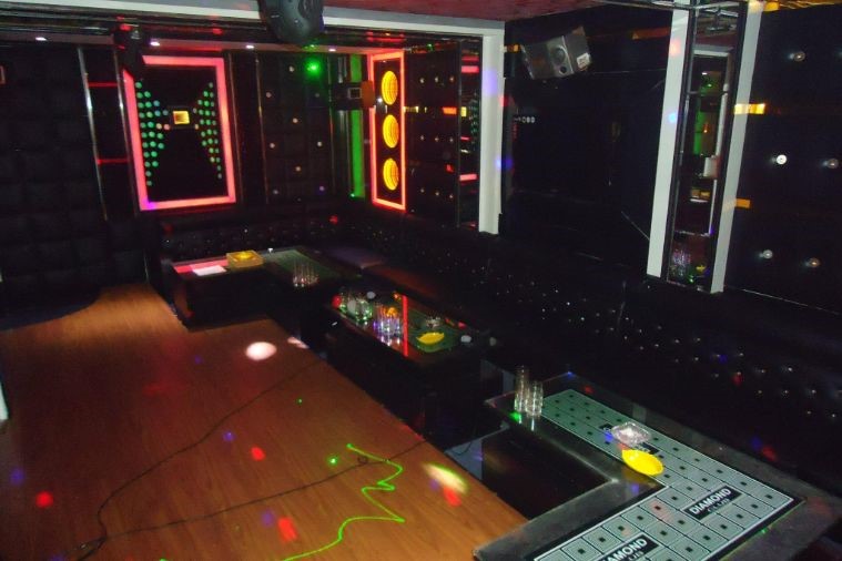 Karaoke Diamond Club - Hạ Long