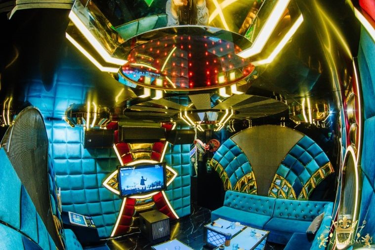 Karaoke Kingdom - Hạ Long