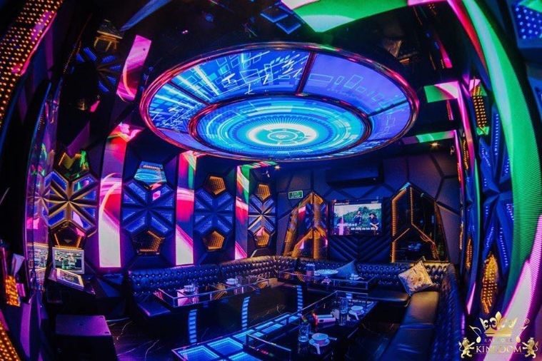 Karaoke Kingdom - Hạ Long