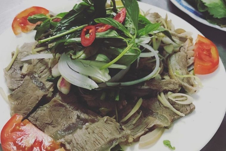 Quán lẩu dê Chóp Chài - Phú Yên